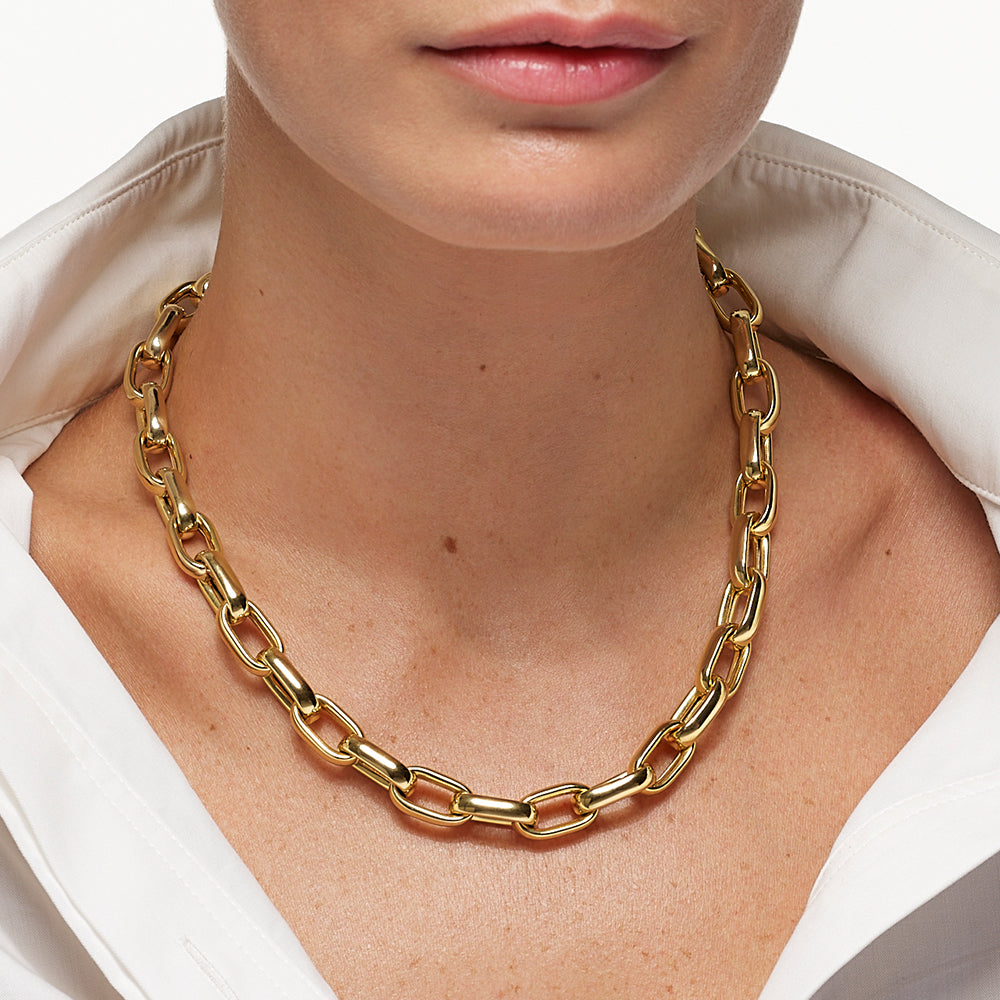 Luxurious Bold Gold Chain Necklace