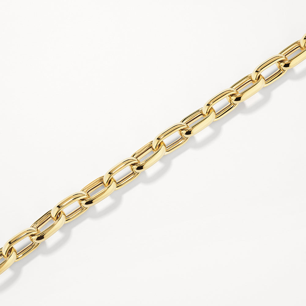 Luxurious Bold Gold Chain Necklace