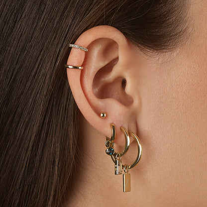 Elegant Gold Hoop Earrings 2