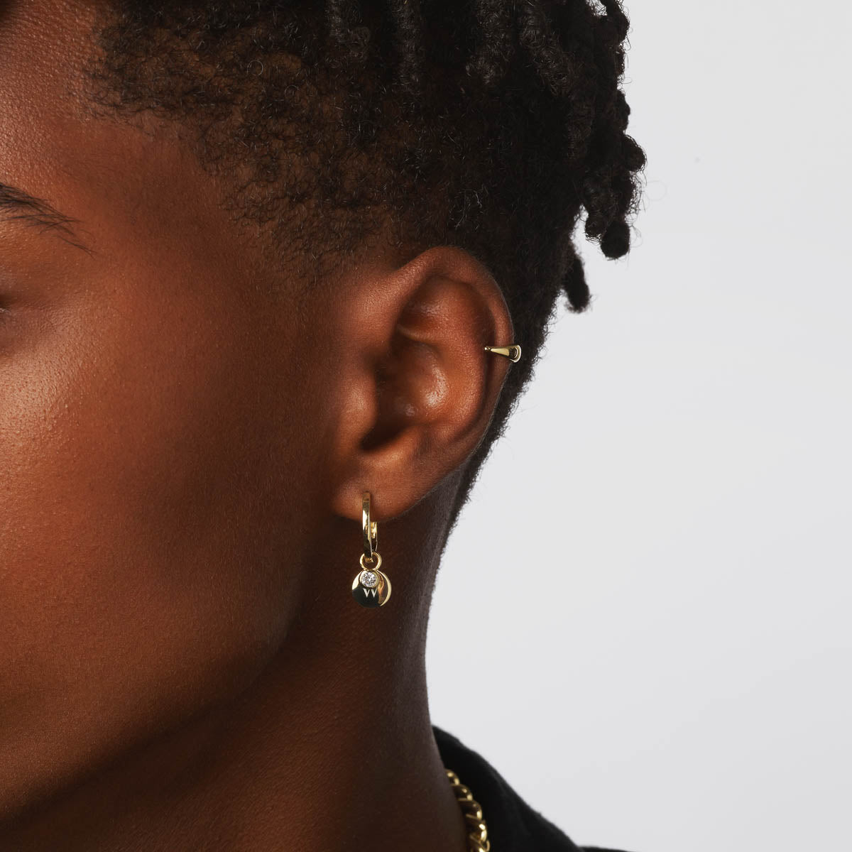 Elegant Gold Hoop Earrings 3