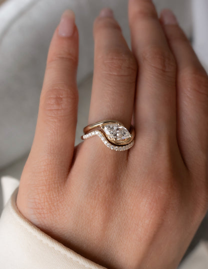 Solitaire Rapture & Pave Band- Oval Lab Grown Diamond Bridal Set