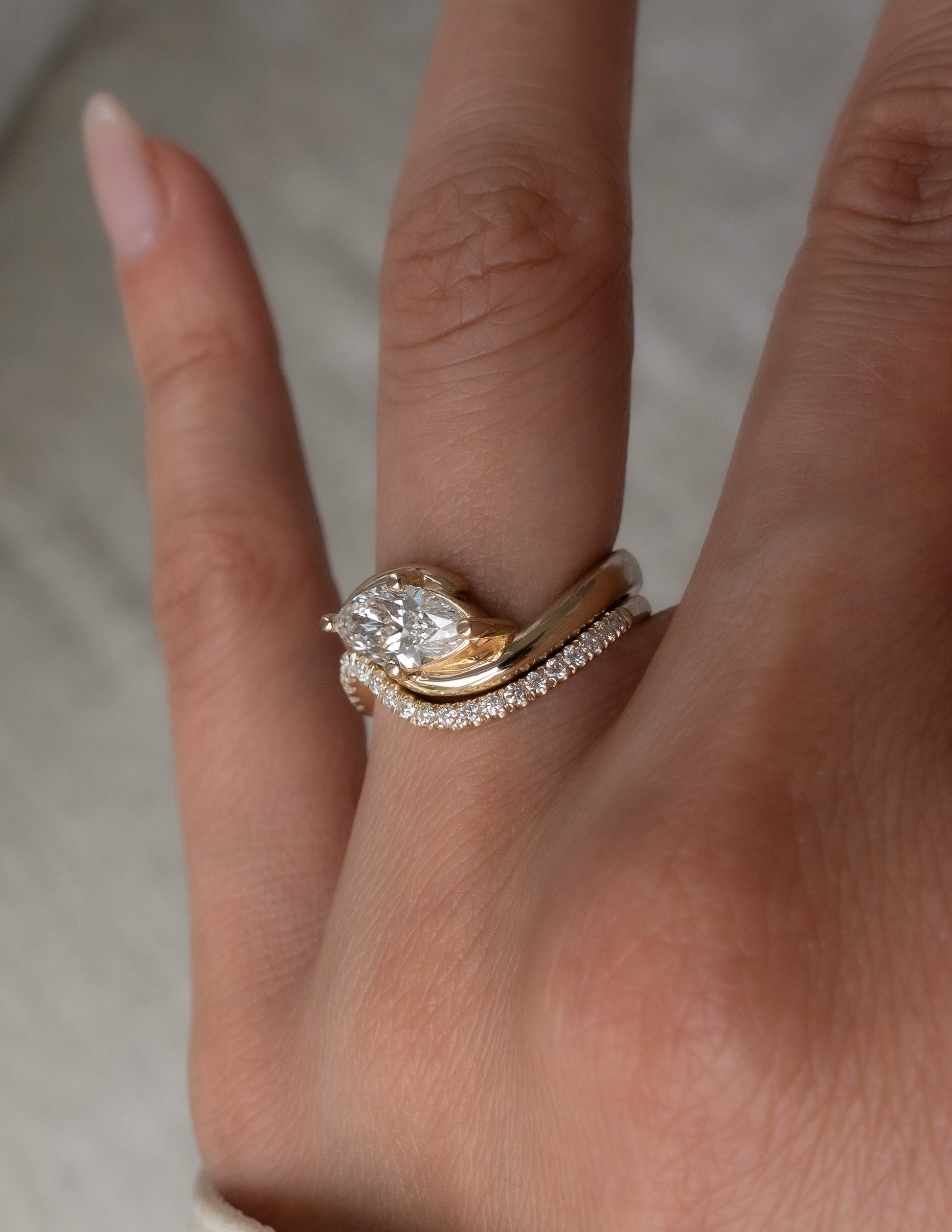 Solitaire Rapture & Pave Band- Oval Lab Grown Diamond Bridal Set