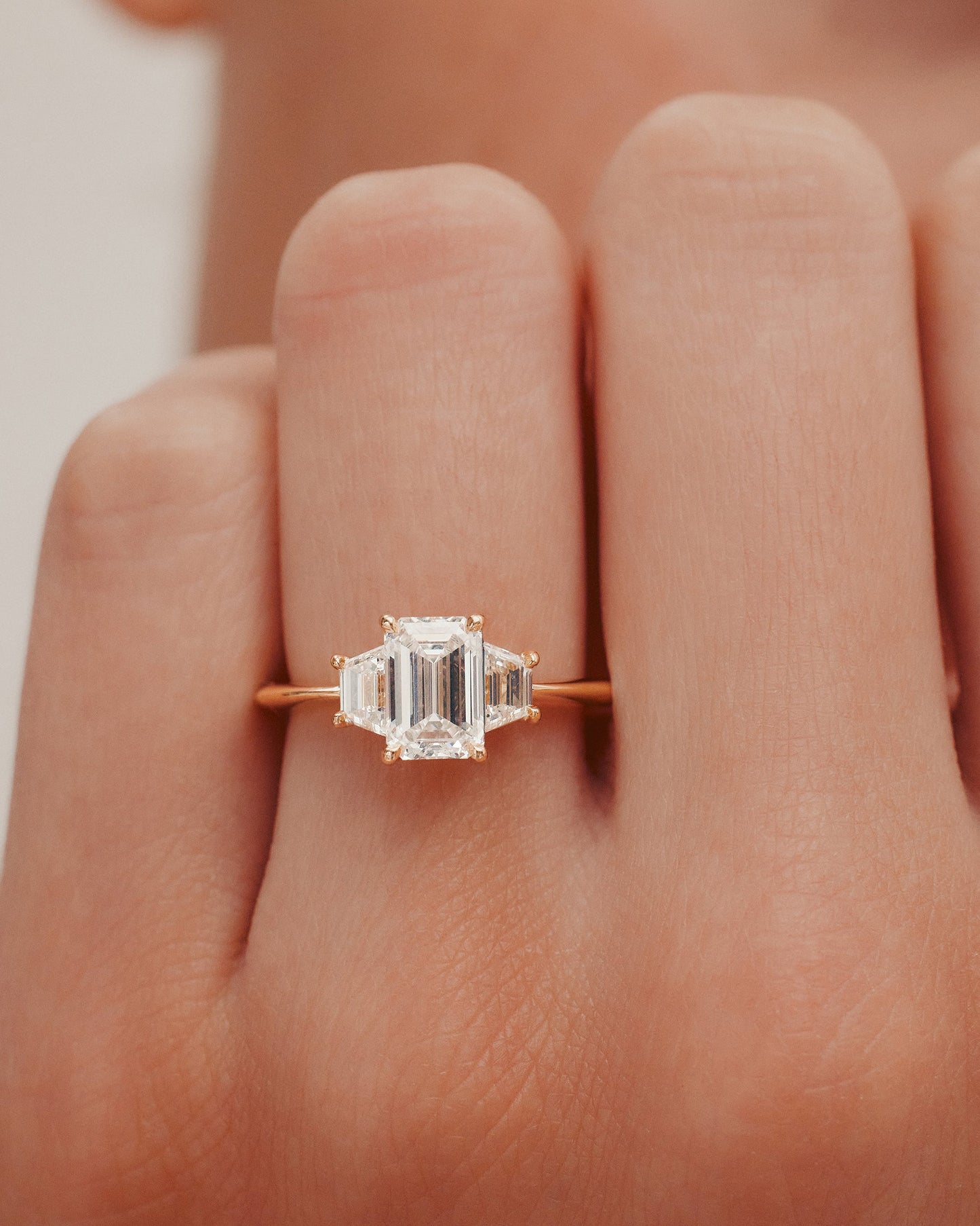 Solitaire-Oval Lab Grown Diamond Engagement Ring