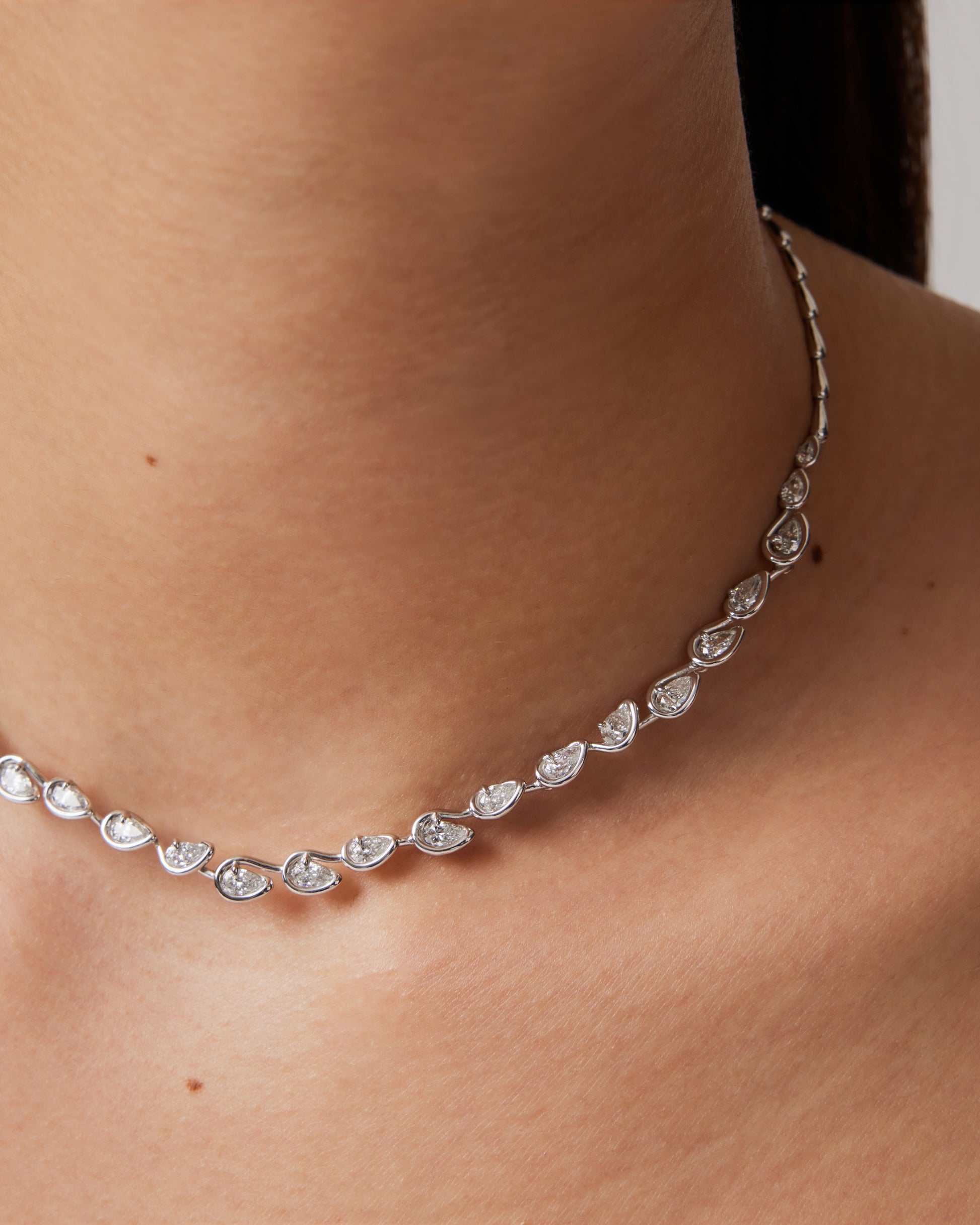 1.0 TCW Pear Shaped Tennis Diamond Corridor Necklace 5