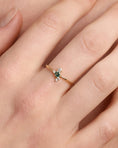 Load image into Gallery viewer, 0.50 CT Round Green Emerald Lab-Made Diamond Cluster Ring in Gold
