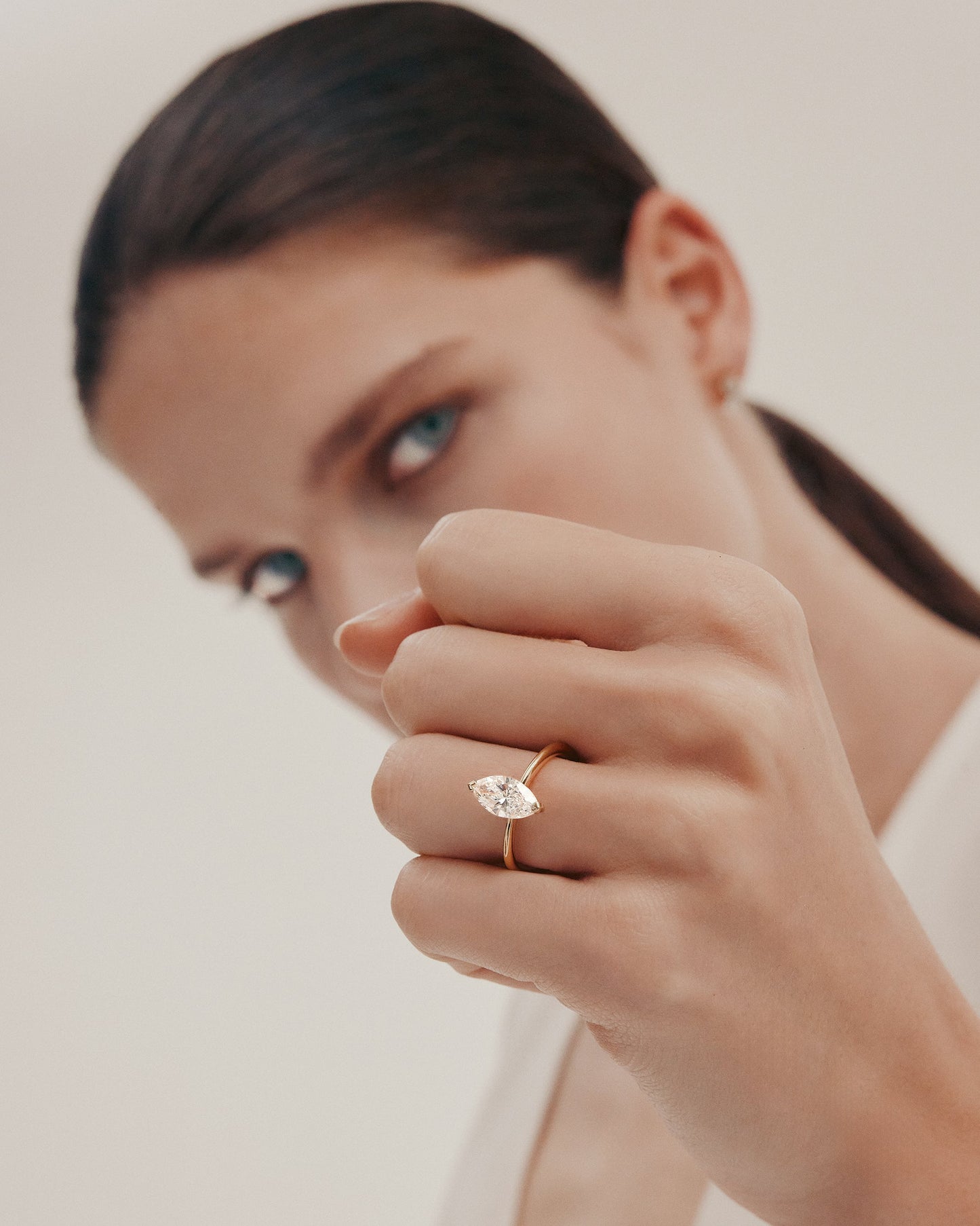 Solitaire-Oval Lab Grown Diamond Engagement Ring