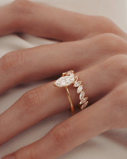 Solitaire-Oval Lab Grown Diamond Engagement Ring