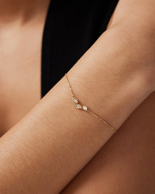 Ethereal Elegance: 0.12 TCW Round Lab-Grown Diamond Bracelet 2