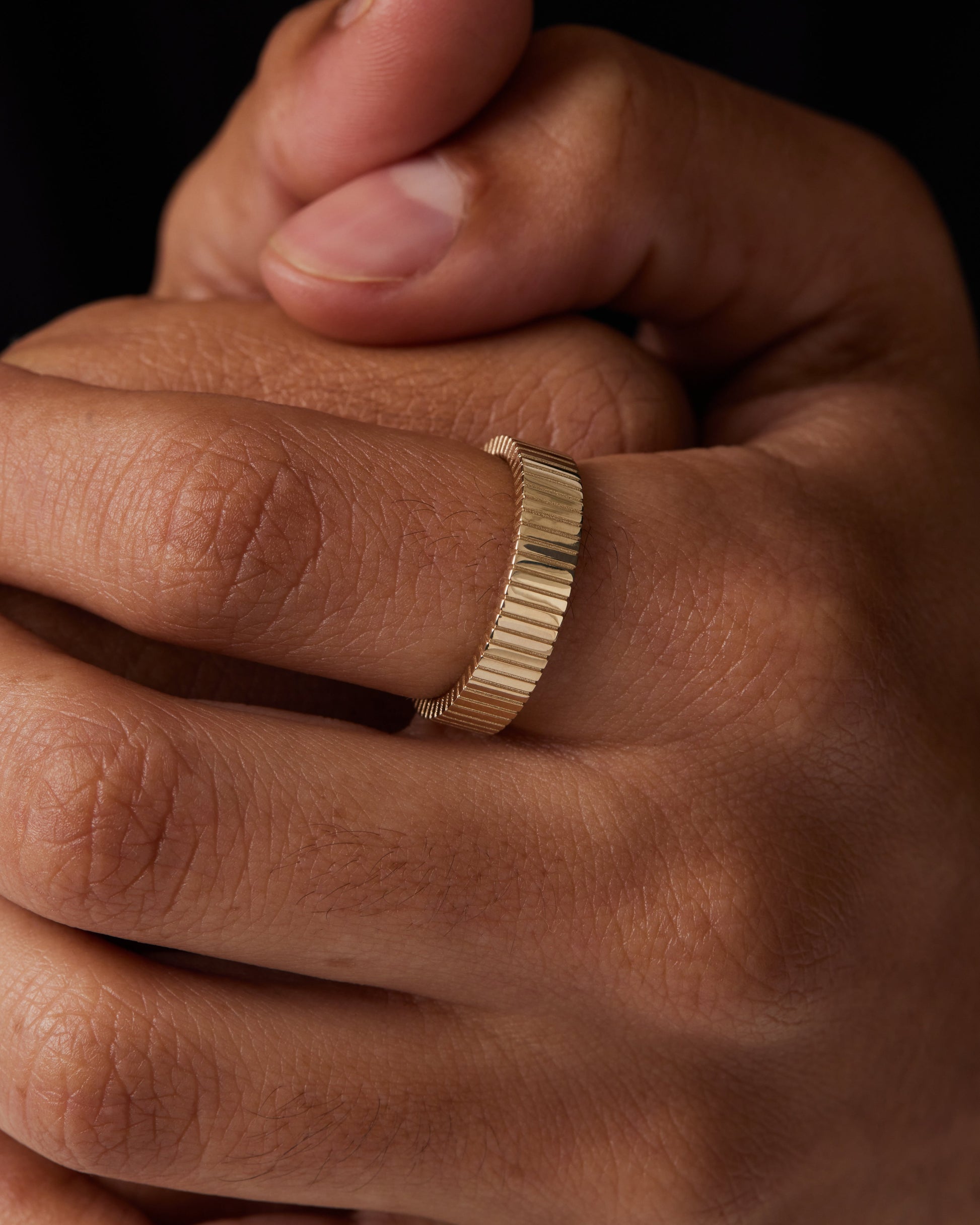 Simple Classic Scale Traction Wedding Band 3