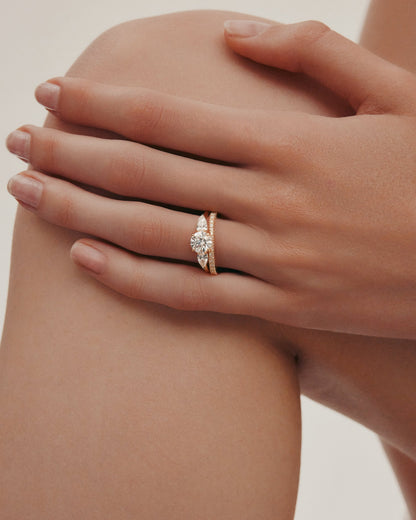 Solitaire-Oval Lab Grown Diamond Engagement Ring