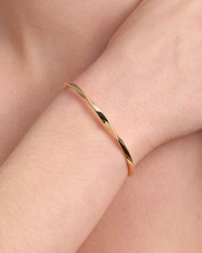 Golden Twisted Elegance Bangle Bracelet 7