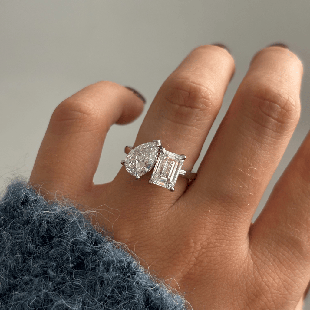 Solitaire-Oval Lab Grown Diamond Engagement Ring