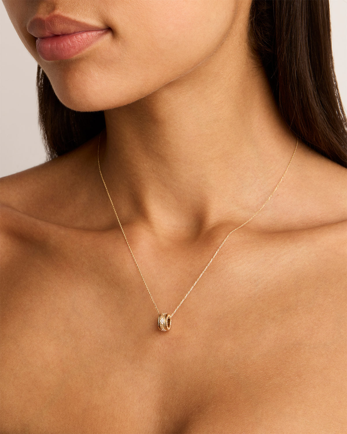 Elegant 0.105 TCW Round Lab-Grown Diamond Spinning Pendant Necklace 3