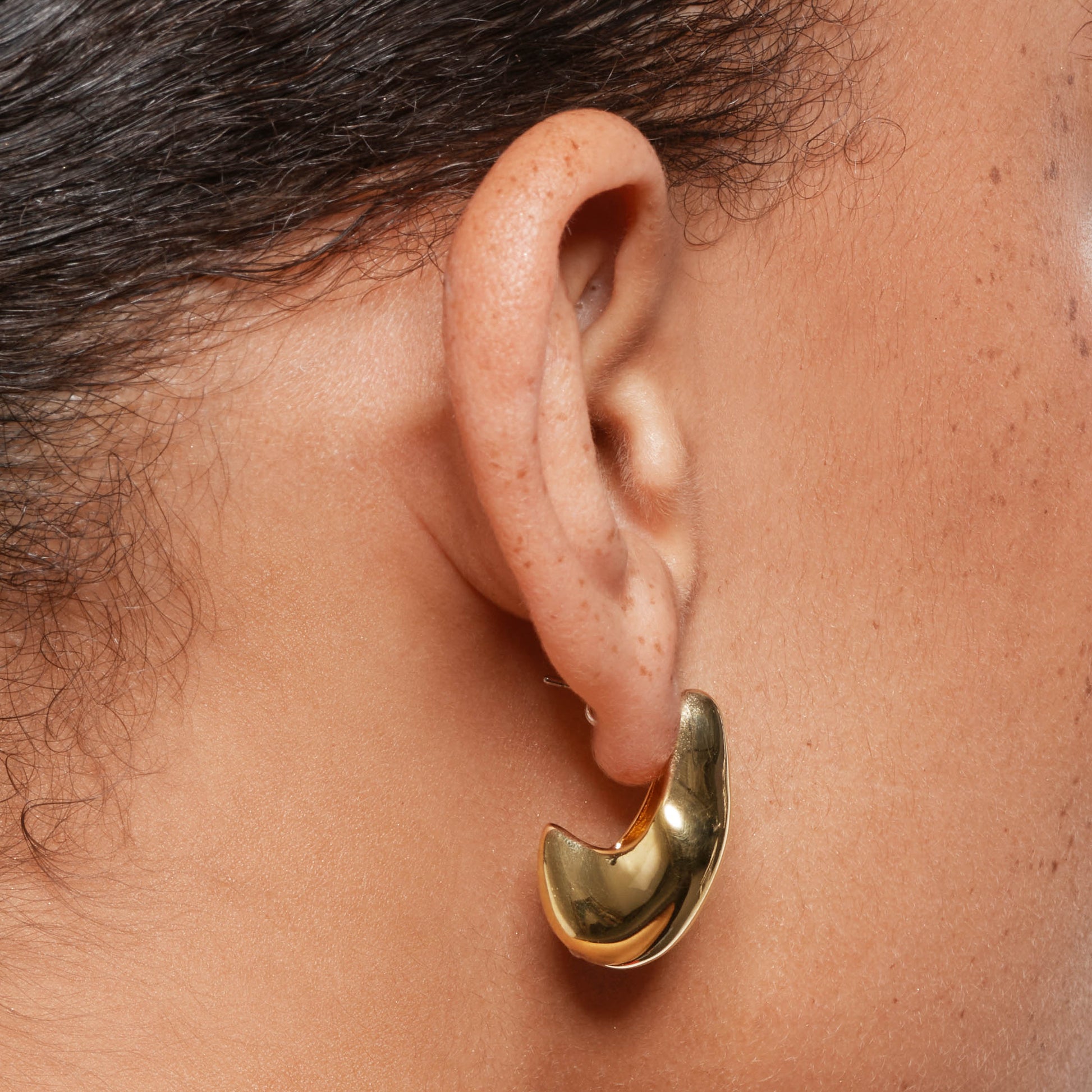 Gold Sculpted Earrings 6