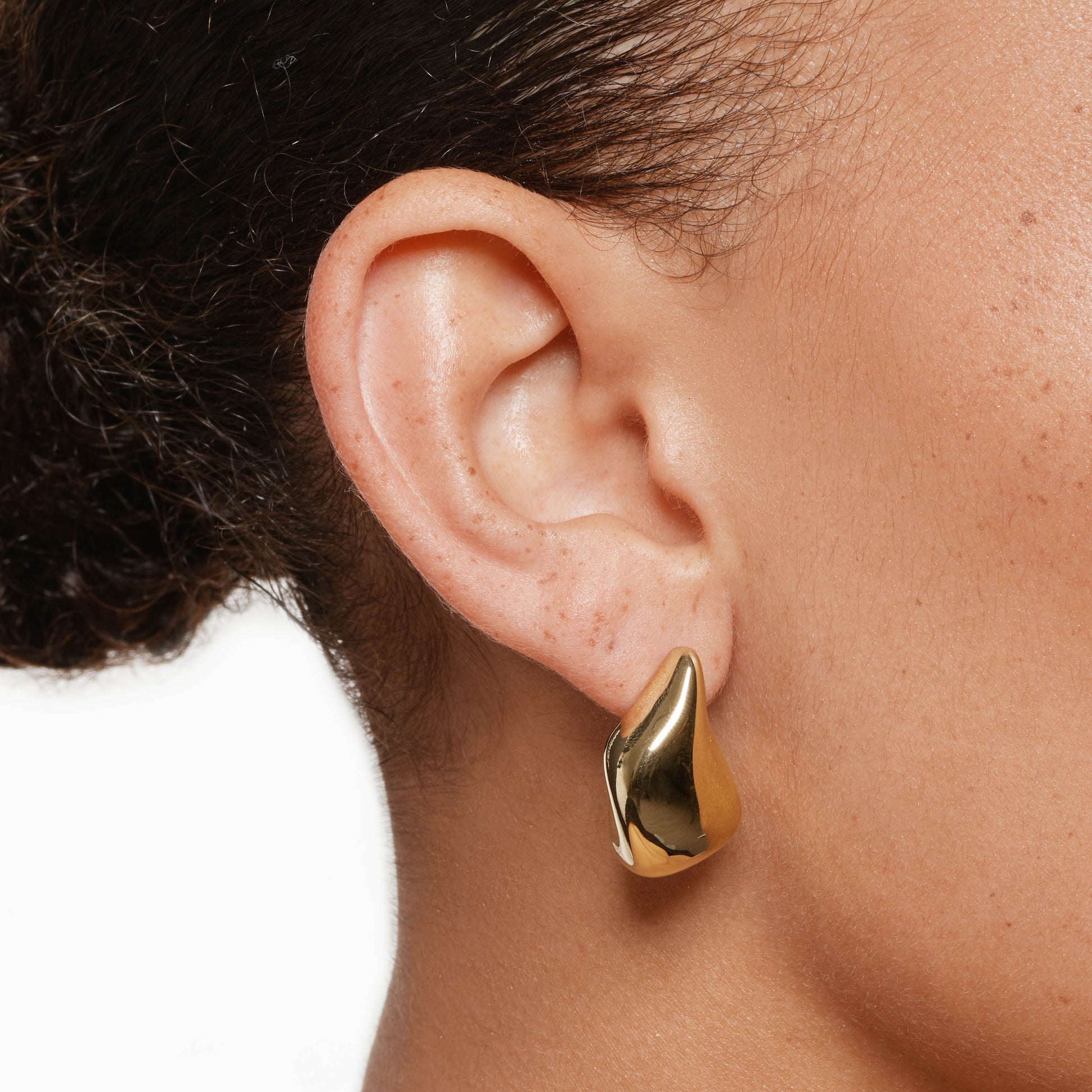 Gold Sculpted Earrings 4