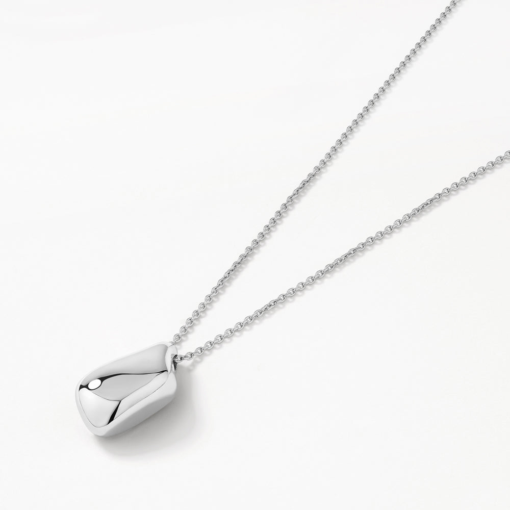 Silver Elegance: Organic Teardrop Pendant Necklace