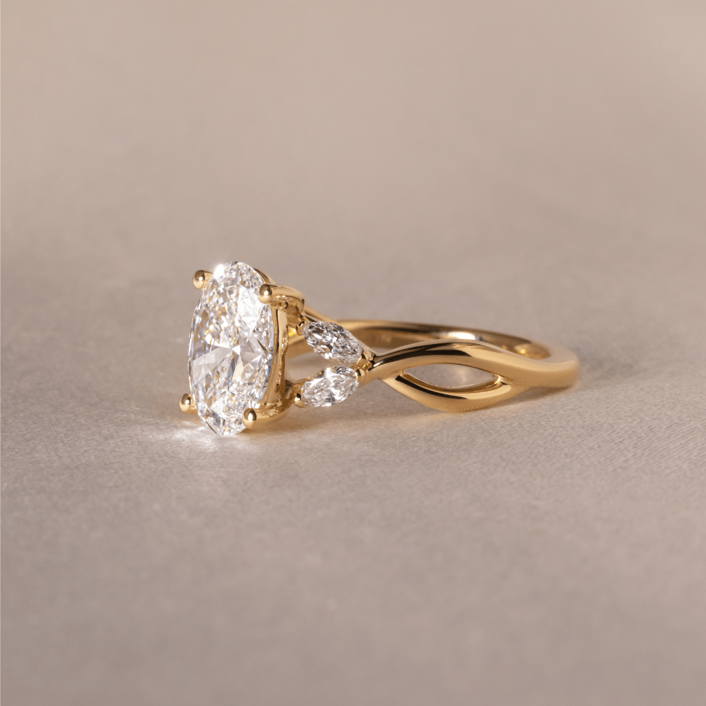 Solitaire-Oval Lab Grown Diamond Engagement Ring