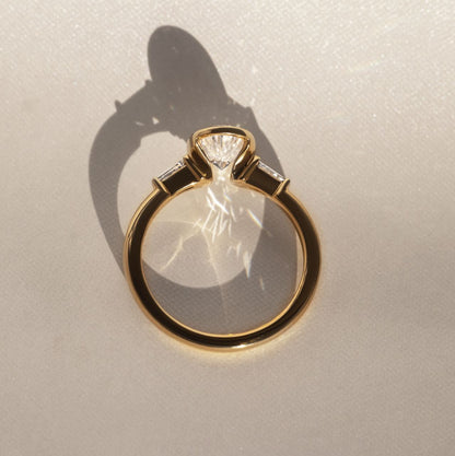 Solitaire-Oval Lab Grown Diamond Engagement Ring