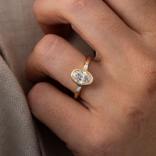 Solitaire-Oval Lab Grown Diamond Engagement Ring