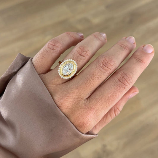 Solitaire-Oval Lab Grown Diamond Engagement Ring