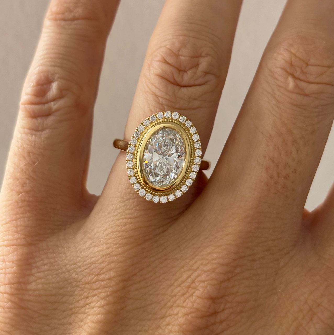 Solitaire-Oval Lab Grown Diamond Engagement Ring