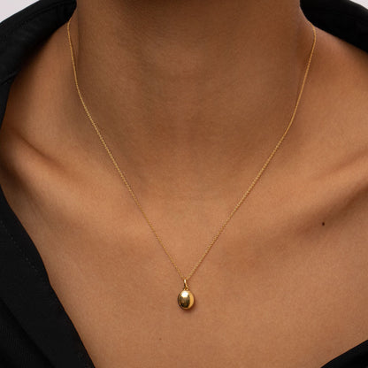 Personalized Gold Oval Locket Necklaces 7
