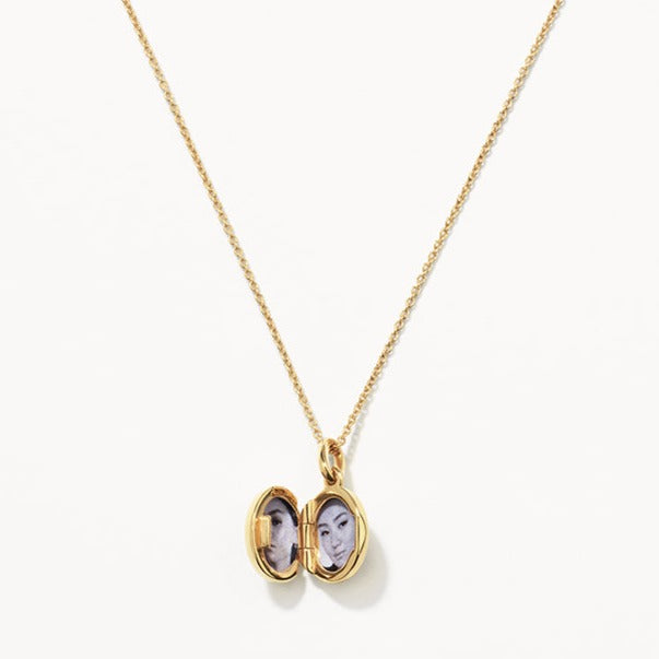 Personalized Gold Oval Locket Necklaces 2