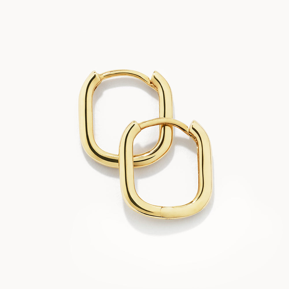 Gold Oval Paperclip Huggie Earrings