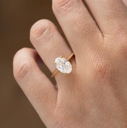 Solitaire-Oval Lab Grown Diamond Engagement Ring