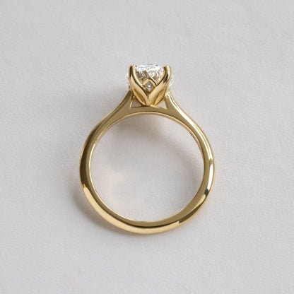 Solitaire-Oval Lab Grown Diamond Engagement Ring