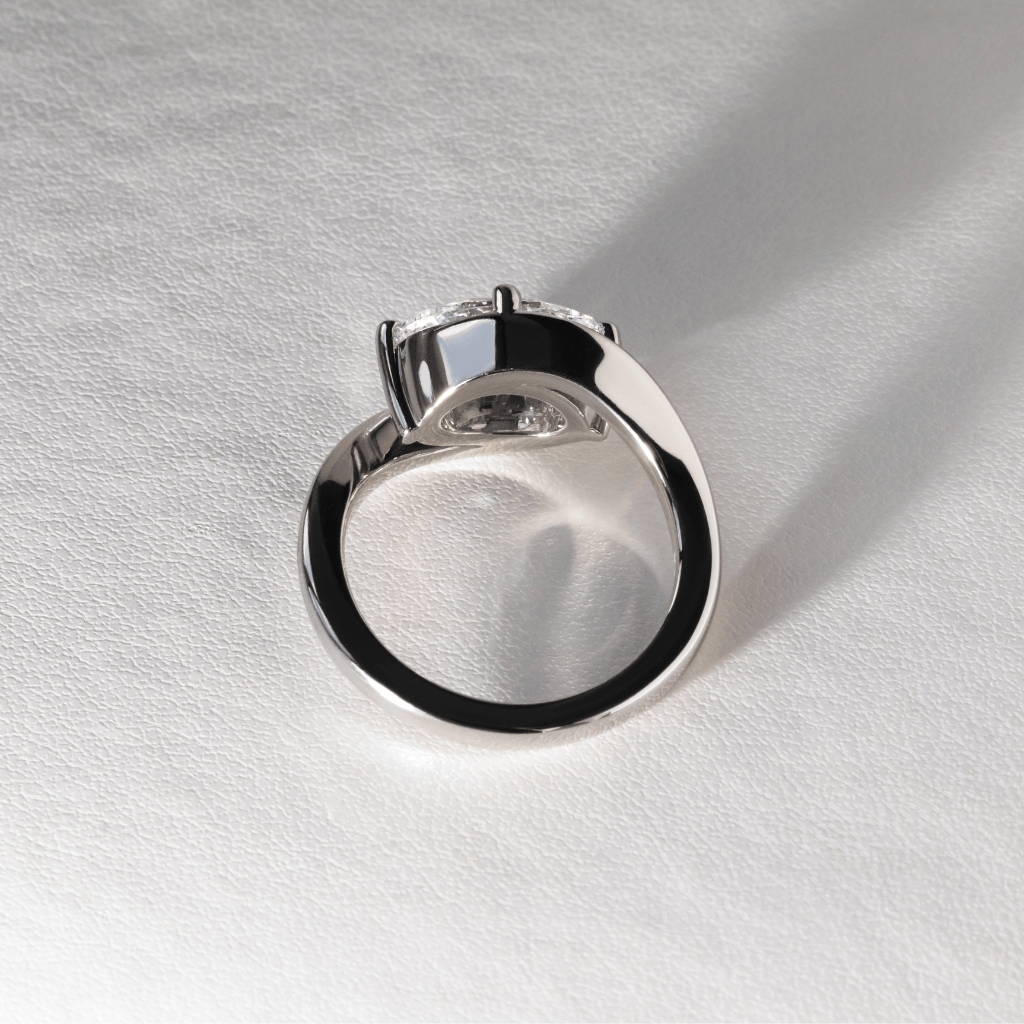 Solitaire-Oval Lab Grown Diamond Engagement Ring
