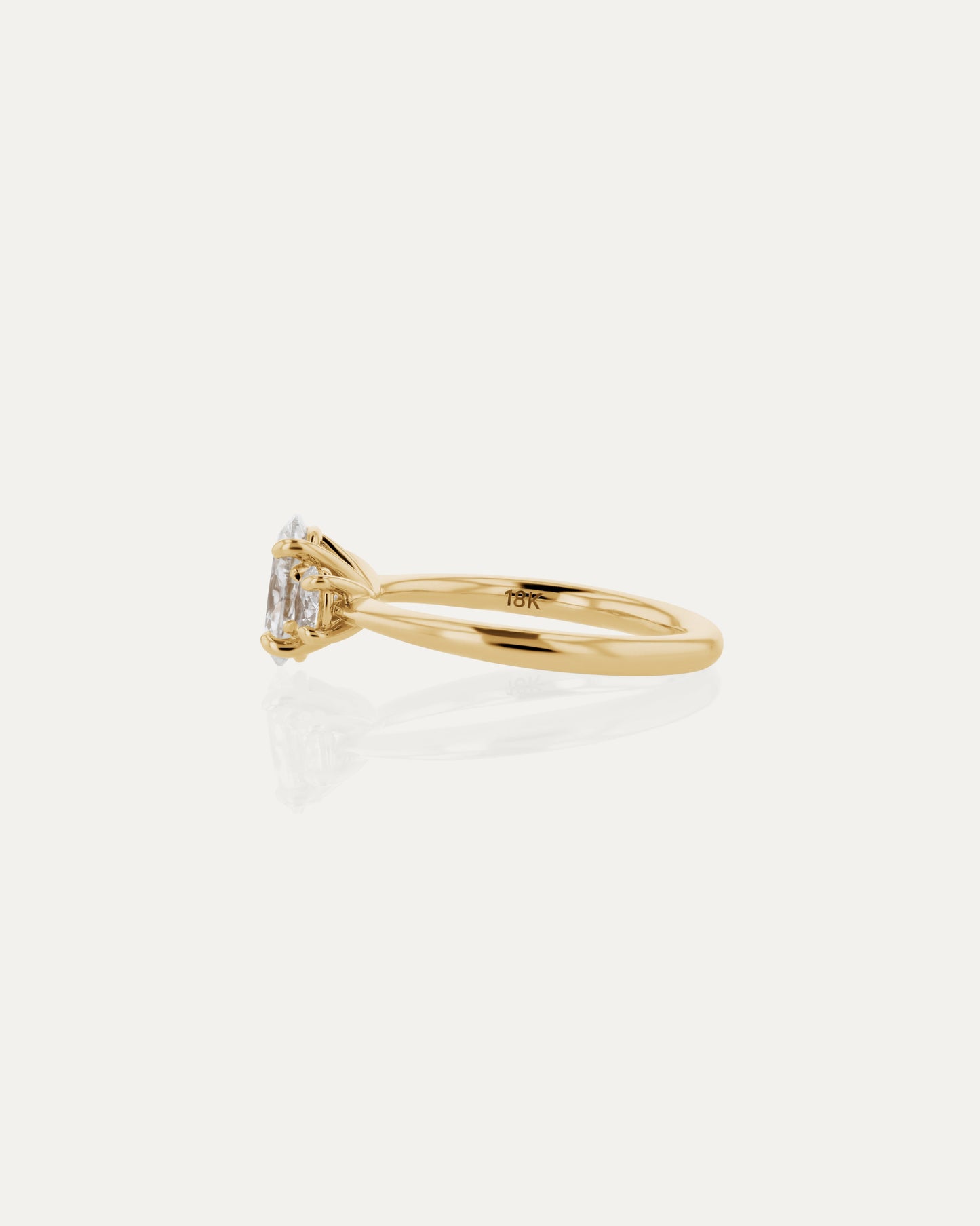 Solitaire-Oval Lab Grown Diamond Engagement Ring