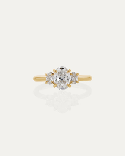 Solitaire-Oval Lab Grown Diamond Engagement Ring