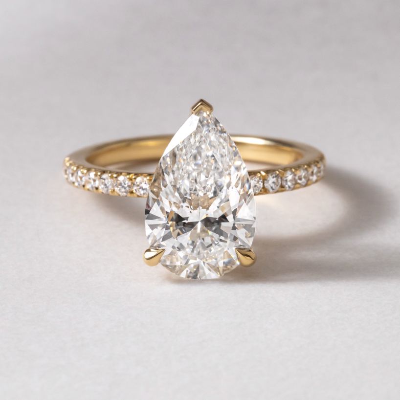Solitaire-Oval Lab Grown Diamond Engagement Ring