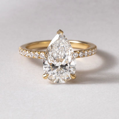 Solitaire-Oval Lab Grown Diamond Engagement Ring