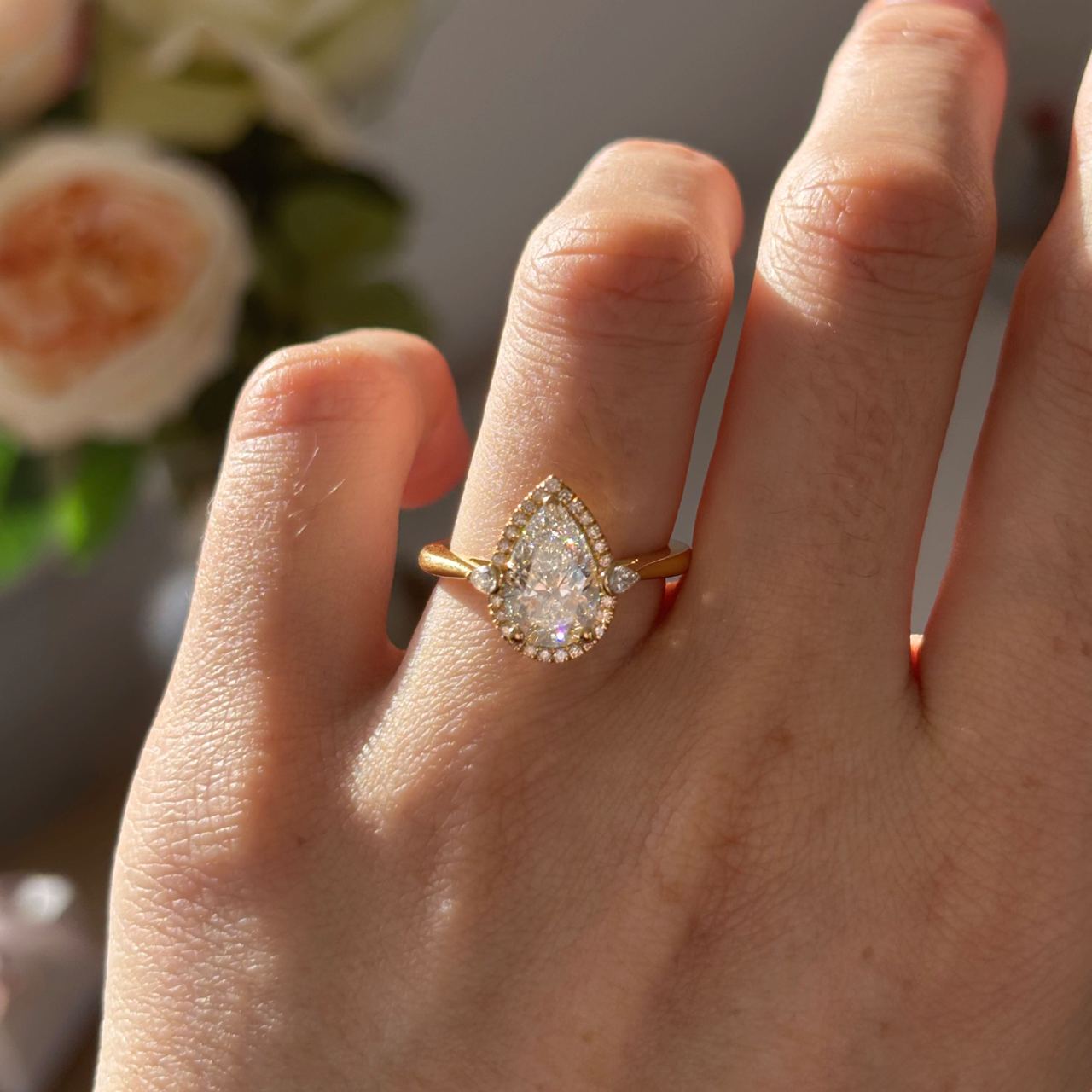 Solitaire-Oval Lab Grown Diamond Engagement Ring