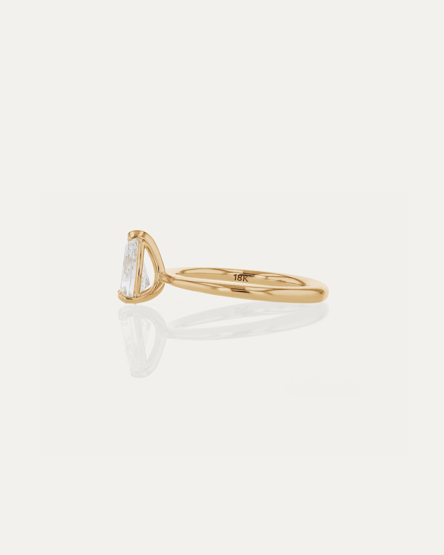 Solitaire-Oval Lab Grown Diamond Engagement Ring