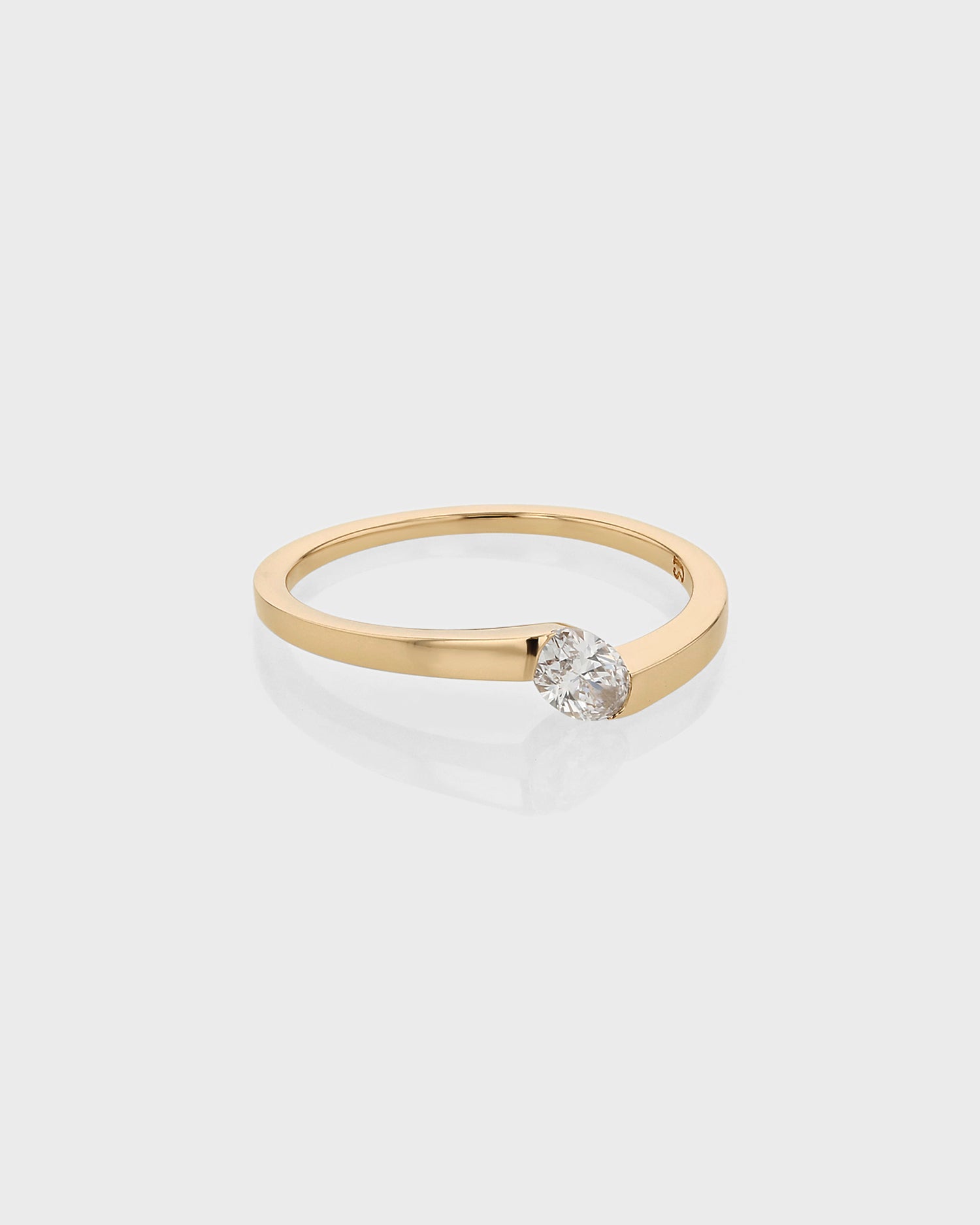 0.55 CT Oval Lab Grown Diamond Swirl Wedding Band 3