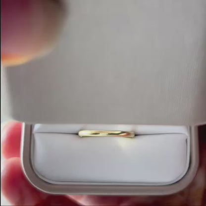 Three Stone-Round Cut Lab Grown Diamond Engagement Ring