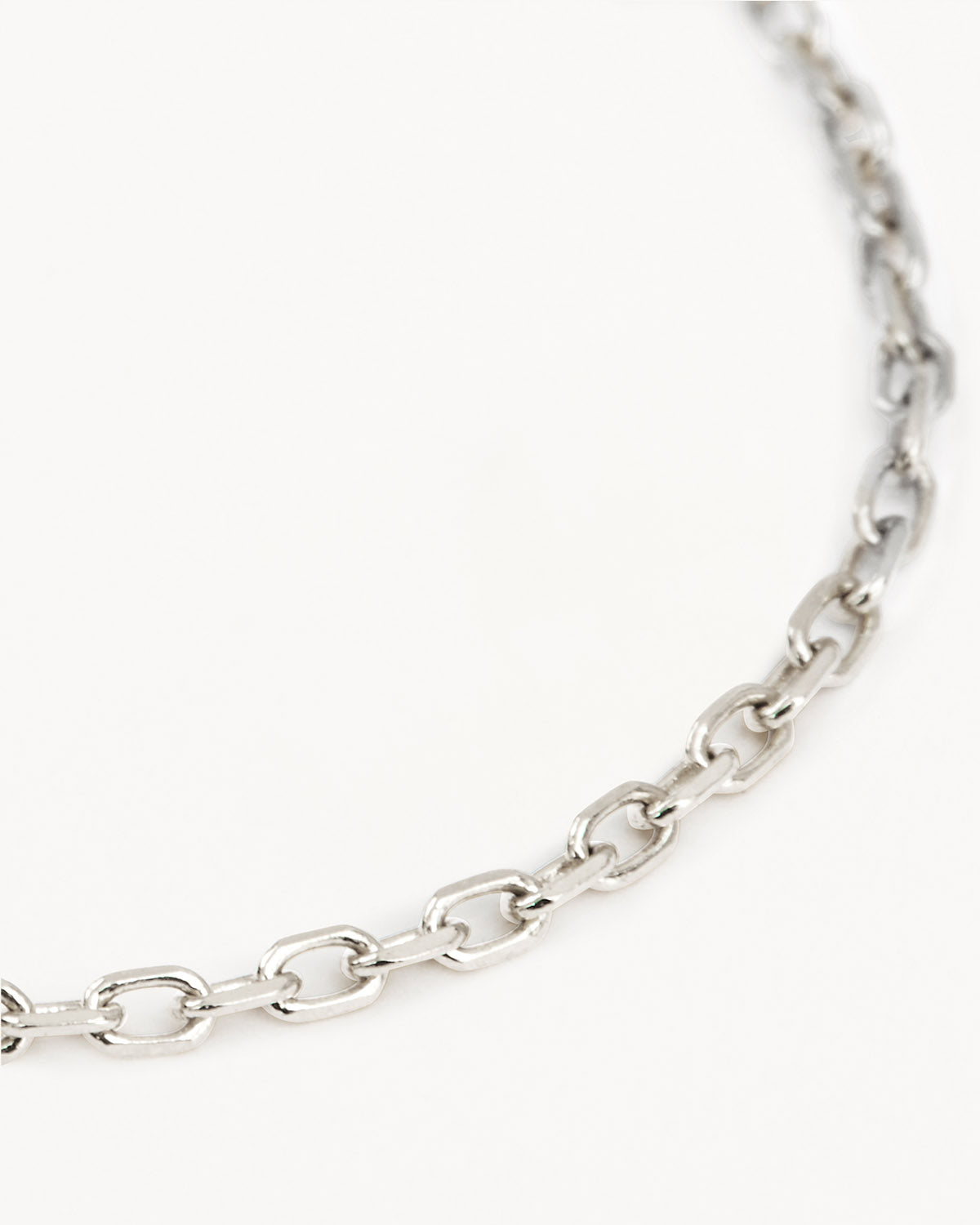 Elegant White Gold Chain Link Wedding Band 3