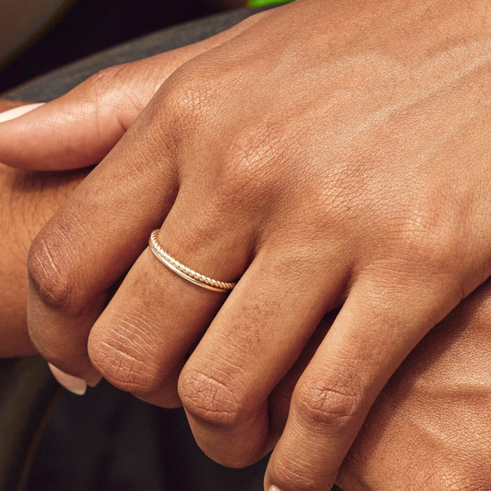 Twisted Elegance: Classic Gold Rope Band 4
