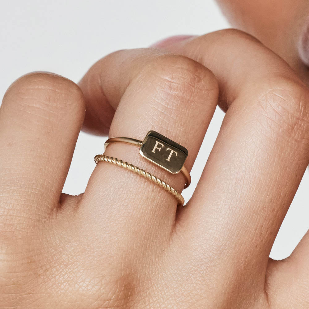 Twisted Elegance: Classic Gold Rope Band 2