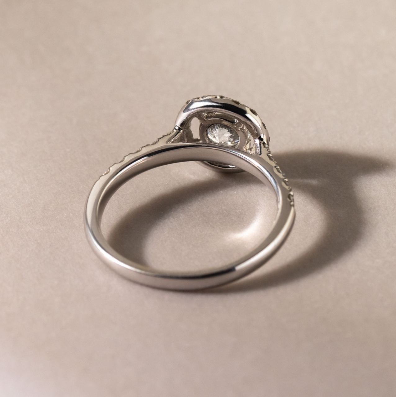 Solitaire-Oval Lab Grown Diamond Engagement Ring