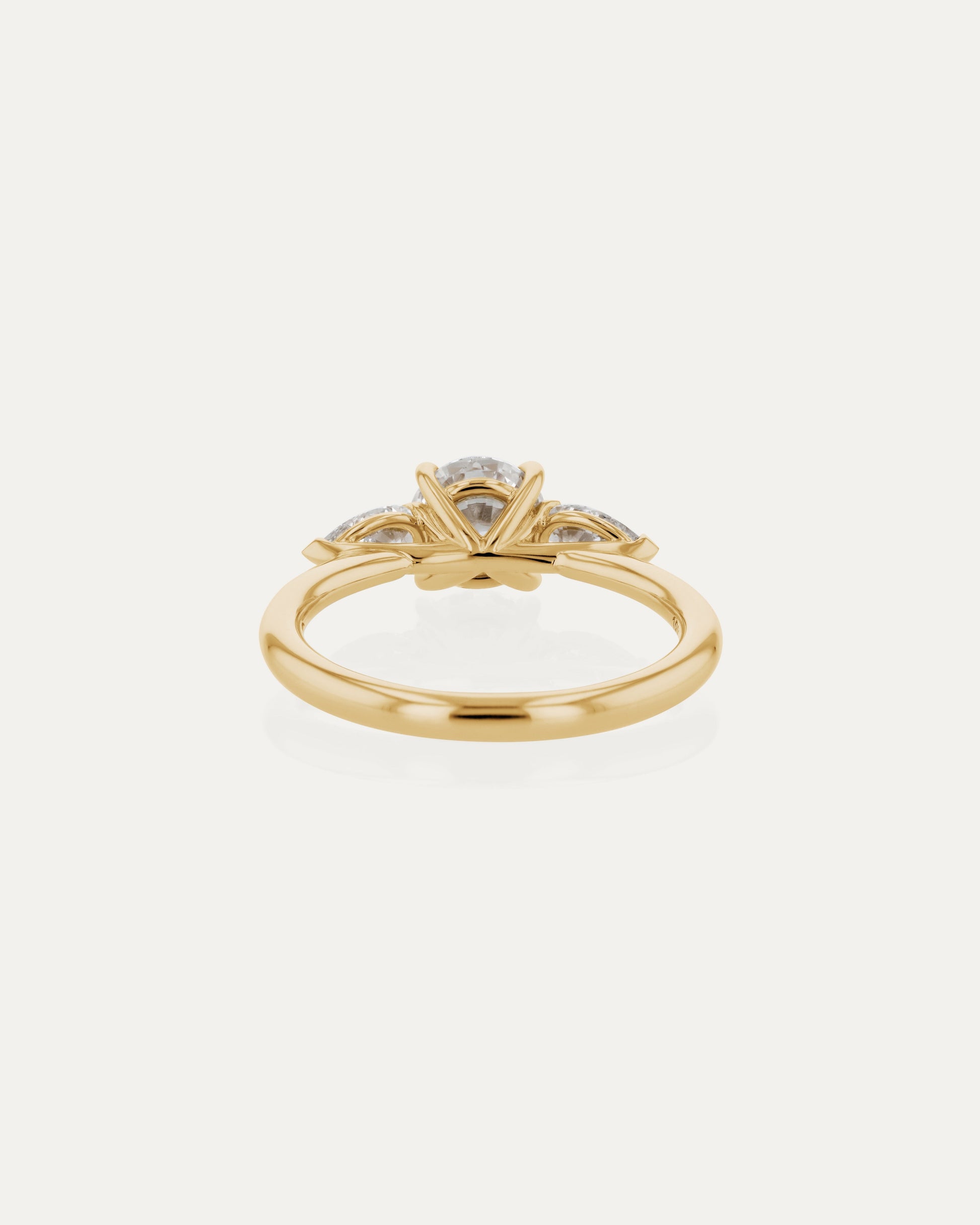 Solitaire-Oval Lab Grown Diamond Engagement Ring