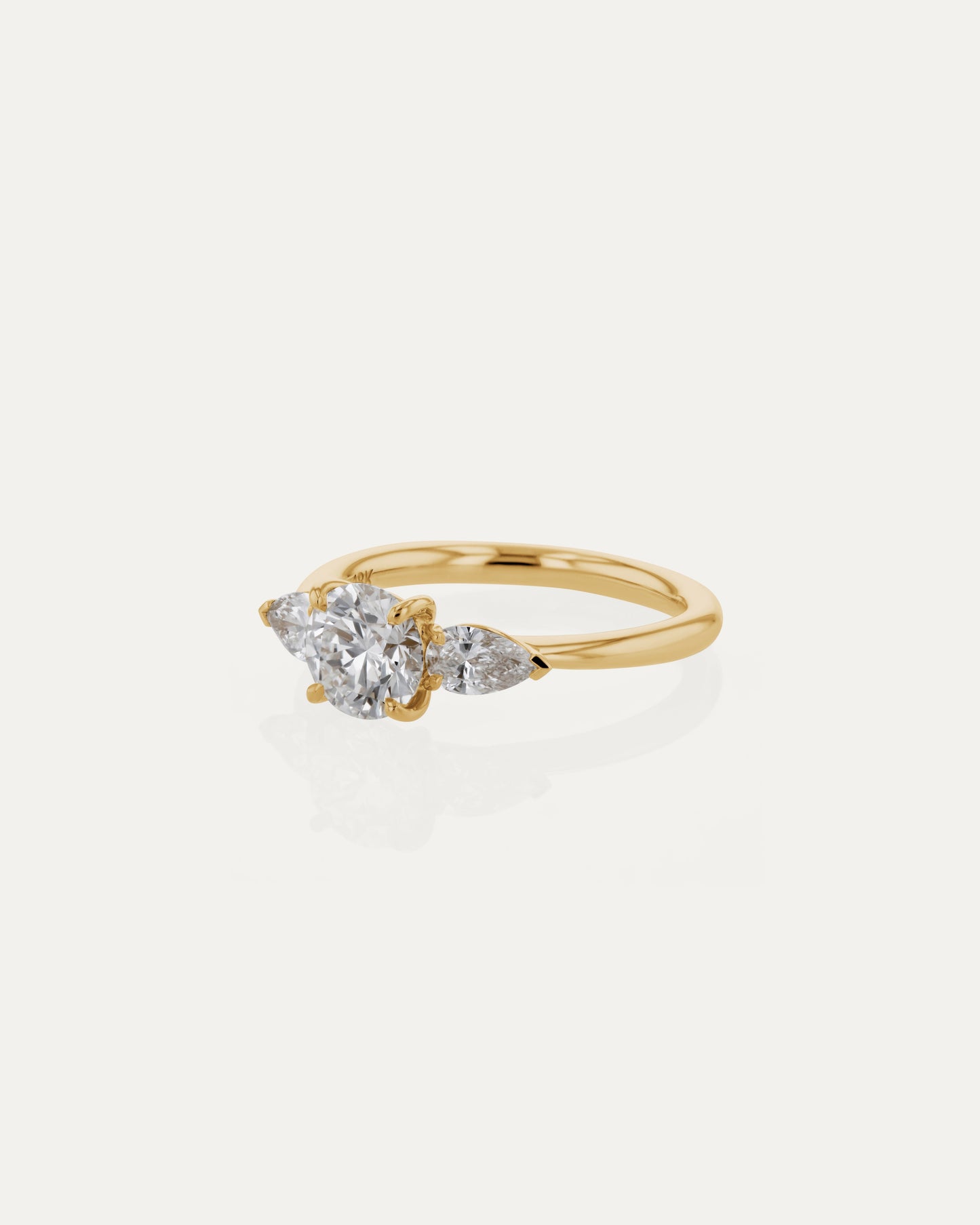 Solitaire-Oval Lab Grown Diamond Engagement Ring