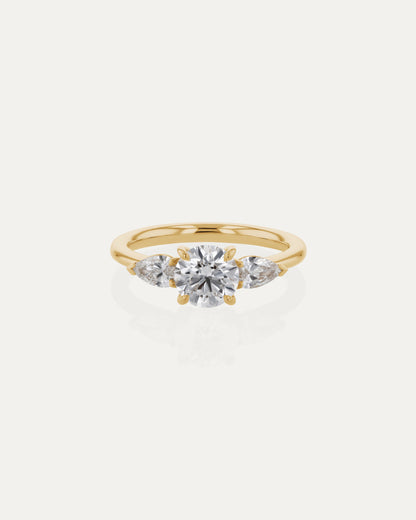 Solitaire-Oval Lab Grown Diamond Engagement Ring