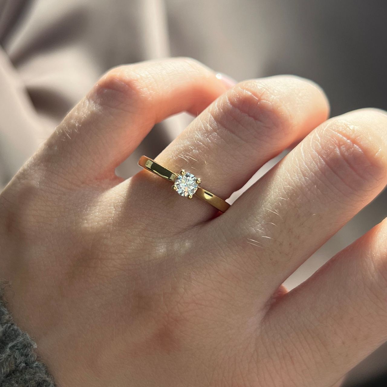 Solitaire-Oval Lab Grown Diamond Engagement Ring