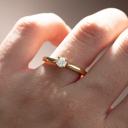 Solitaire-Oval Lab Grown Diamond Engagement Ring