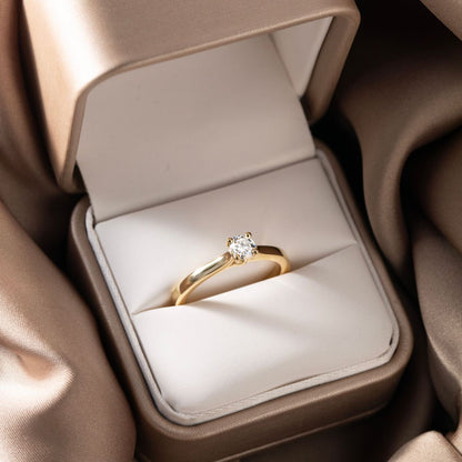 Solitaire-Oval Lab Grown Diamond Engagement Ring