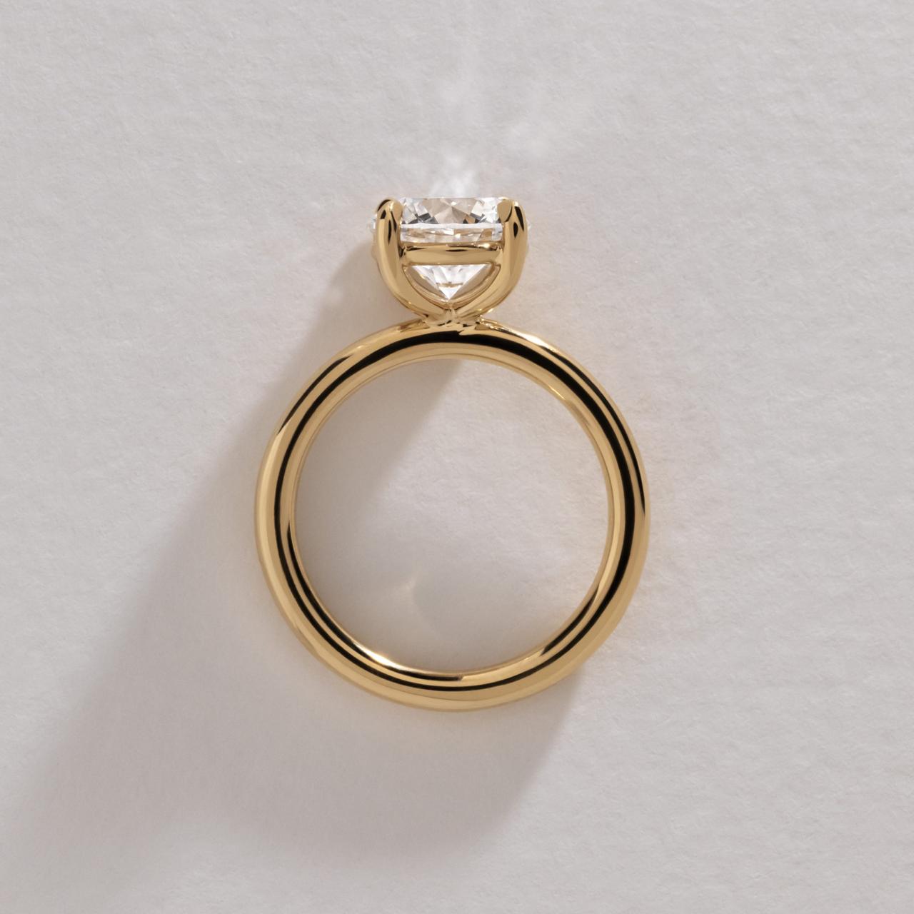 Solitaire-Oval Lab Grown Diamond Engagement Ring